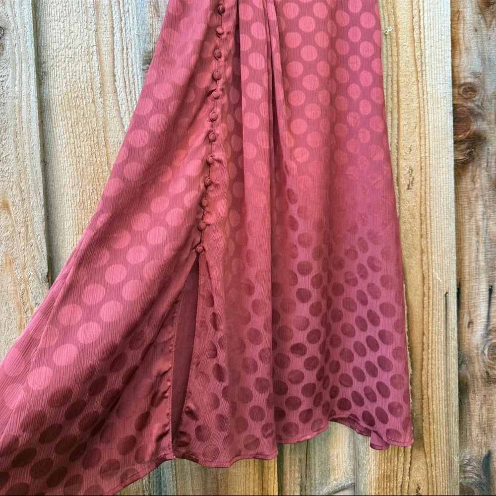 The ASTR the Label Ebony Rust Red Polka Dot Midi Dress 🌿 - Picture 5 of 12